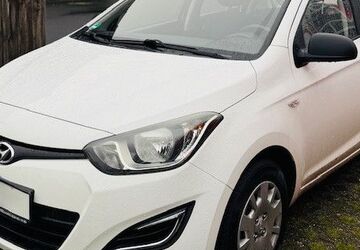Hyundai i20 115.000 km 4.500 &euro; Euskirchen 53879
