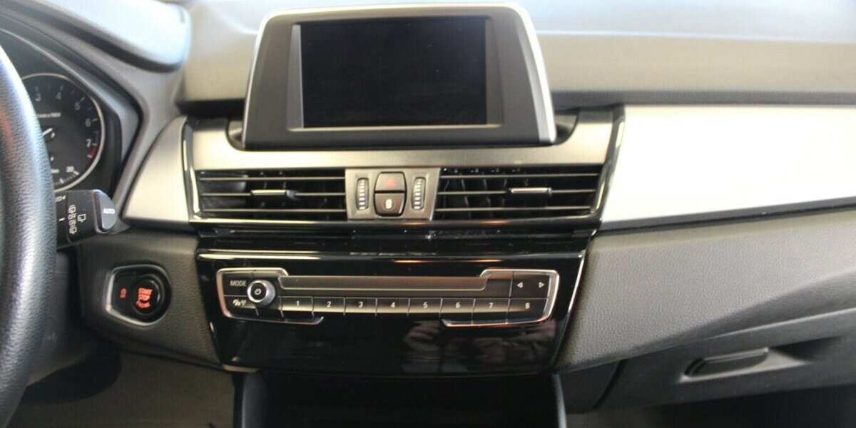 BMW 218 Gran Tourer 109.220 km 13.480 &euro; Euskirchen 53881