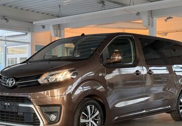 Toyota Proace (Verso) 98.000 km 25.999 &euro; Inden 52459