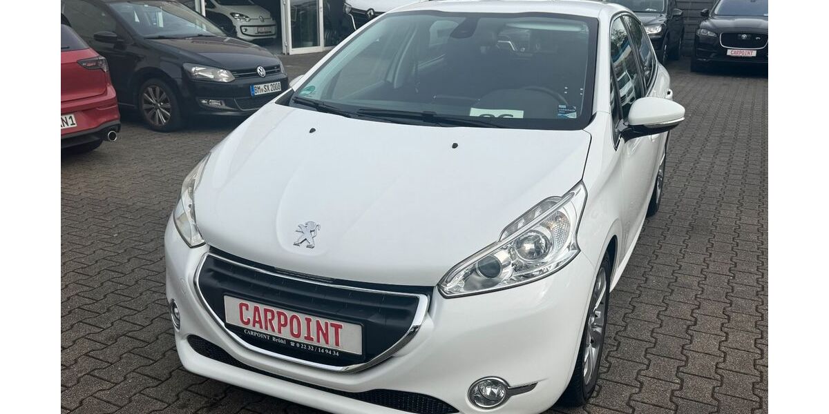 Peugeot 208 110.800 km 8.650 &euro; Brühl 50321
