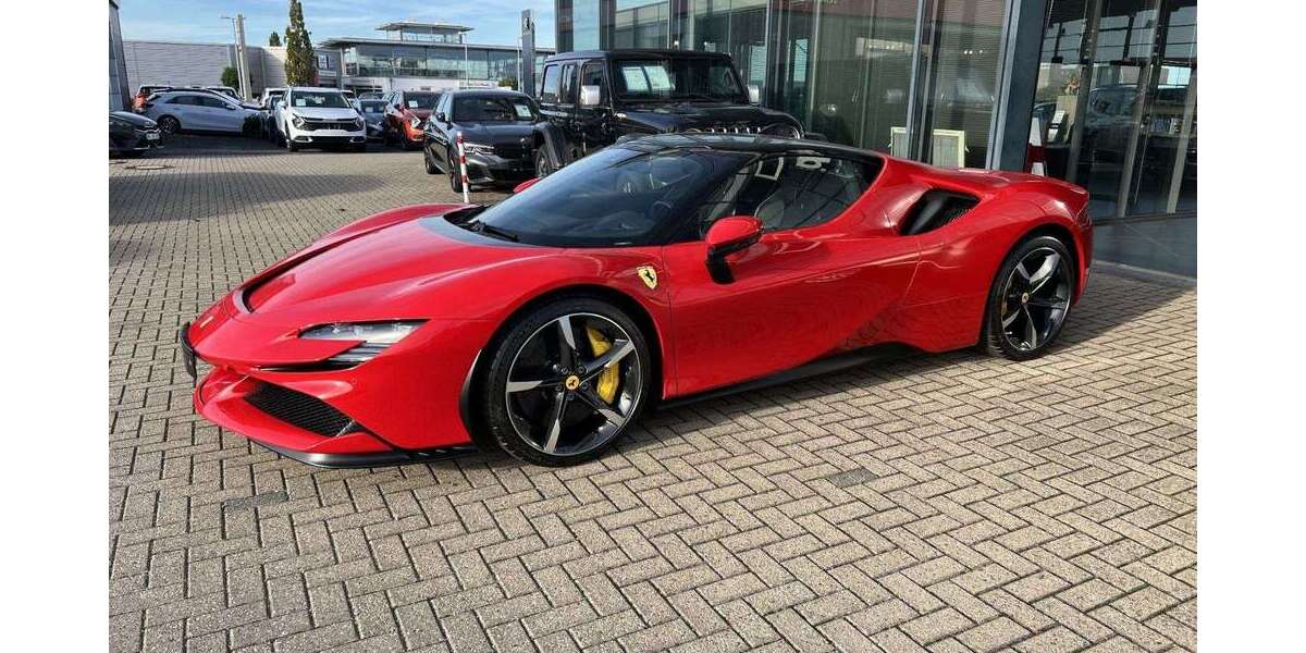 Ferrari SF90 Stradale 1.050 km 444.000 &euro; Düren 52351