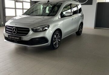 Mercedes-Benz Andere 31.096 km 25.900 &euro; Jülich 52428