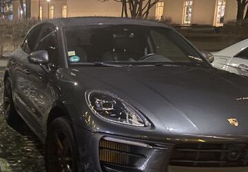 Porsche Macan 18.400 km 74.750 &euro; Aachen 52078
