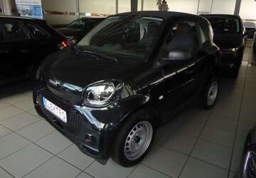 Smart forTwo 23.582 km 10.900 &euro; Herzogenrath 52134