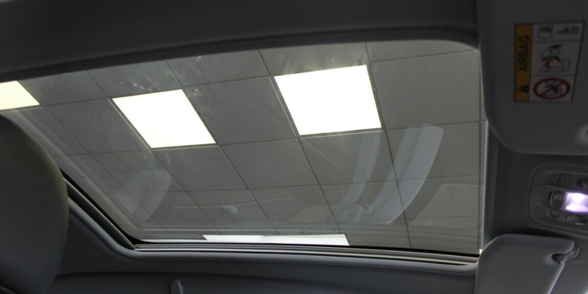 Peugeot 2008 PureTech 110 GPF EA T6 Allure 119.082 km 10.780 &euro; Euskirchen 53881