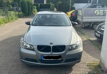 BMW 330 186.000 km 7.990 &euro; Aachen 52078