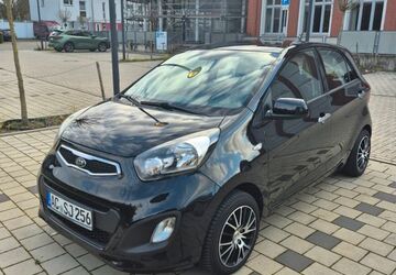 Kia Picanto 78.000 km 5.500 &euro; Würselen 52146