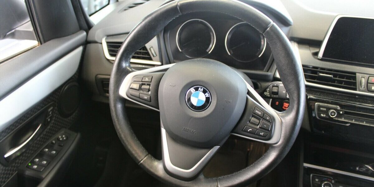 BMW 220 Gran Tourer Aut. Advantage 71.820 km 20.980 &euro; Euskirchen 53881