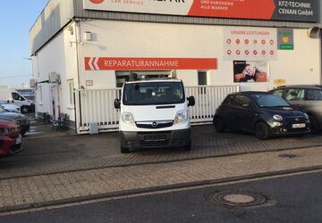 Opel Vivaro 147.725 km 8.900 &euro; Niederzier 52382
