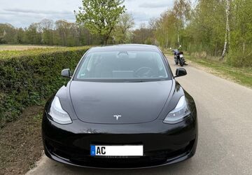 Tesla Model 3 49.000 km 27.400 &euro; Übach-Palenberg 52531