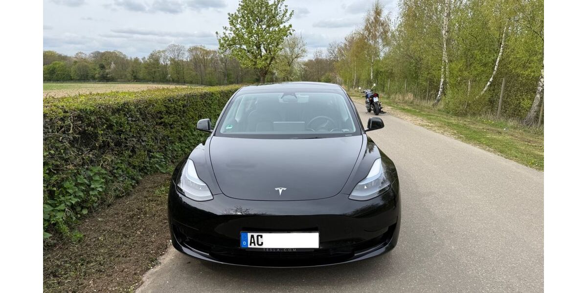 Tesla Model 3 49.000 km 27.400 &euro; Übach-Palenberg 52531