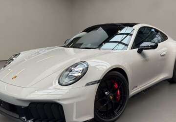 Porsche 992 8.000 km 182.800 &euro; Aachen 52068