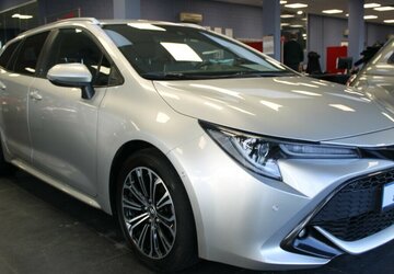 Toyota Corolla 2.0 Touring Sports Hybrid Team Deutschland 77.720 km 22.980 &euro; Euskirchen 53881