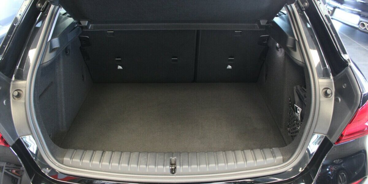 BMW 118i Aut. 19.998 km 21.980 &euro; Euskirchen 53881