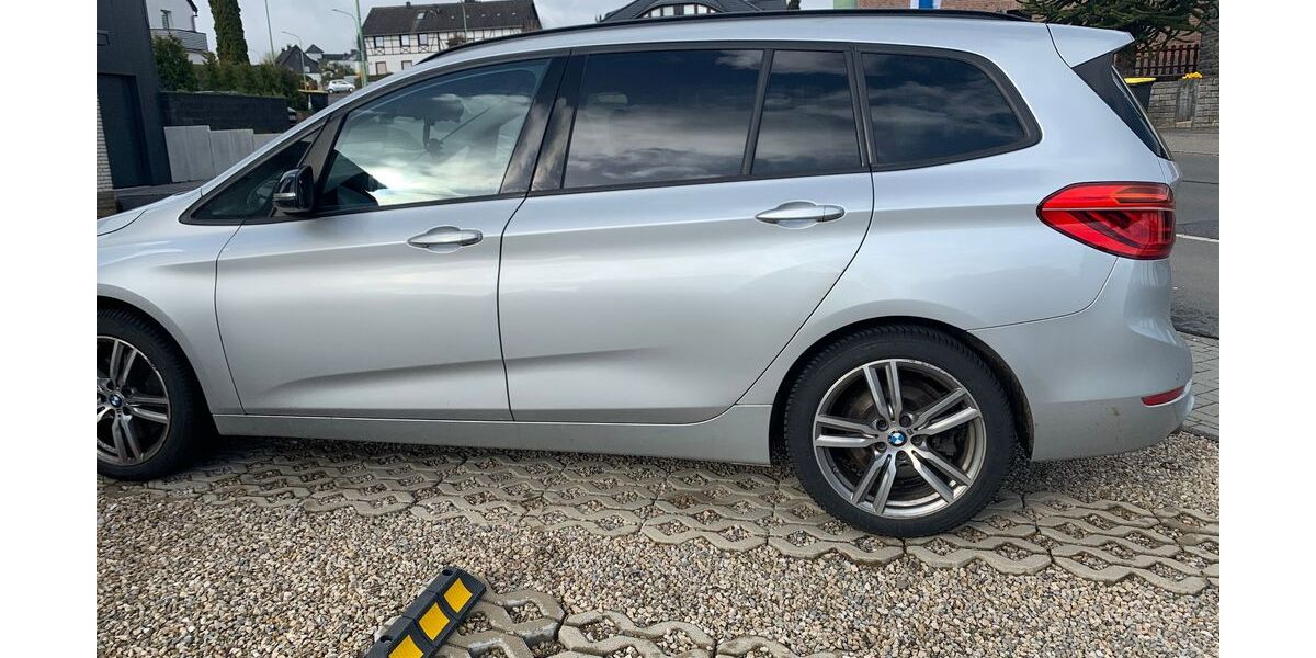 BMW 220 Gran Tourer 90.168 km 18.000 &euro; Nideggen 52385