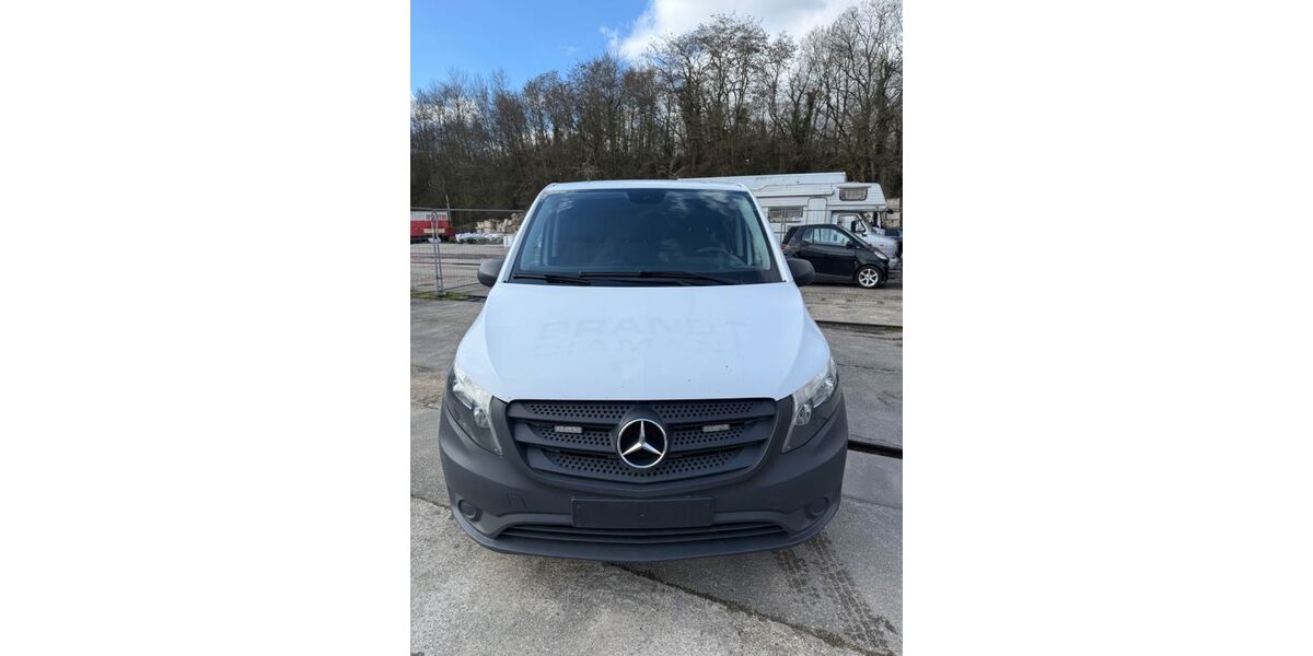 Mercedes-Benz Vito 216.831 km 10.200 &euro; Kerpen 50170