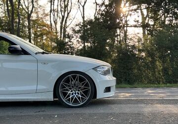 BMW 118 235.000 km 4.699 &euro; Düren 52355