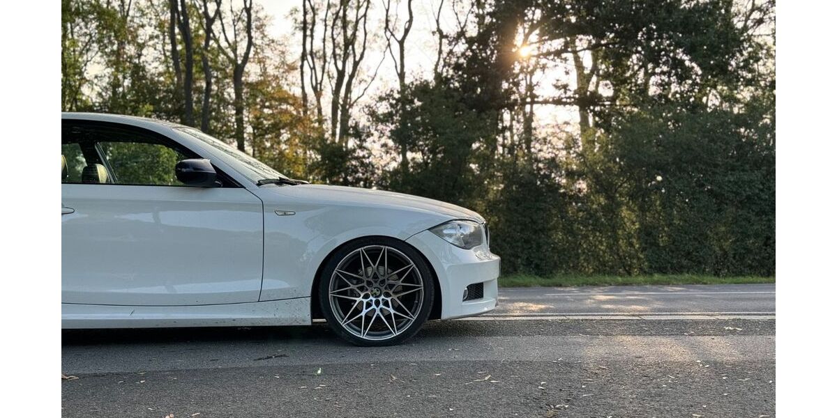 BMW 118 235.000 km 4.699 &euro; Düren 52355
