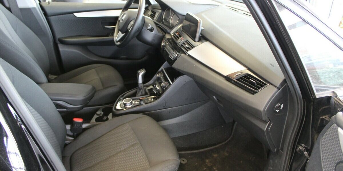 BMW 218 Gran Tourer Advantage 55.005 km 21.980 &euro; Euskirchen 53881