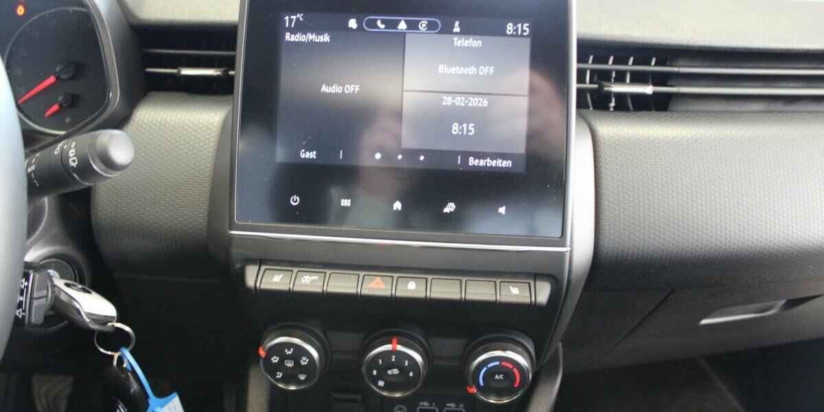 Renault Clio SCe 65 EQUILIBRE 17.461 km 12.980 &euro; Euskirchen 53881