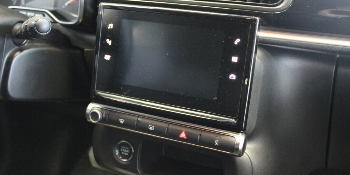 Citroen C3 PureTech 110 EAT6 Shine Pack 55.115 km 14.980 &euro; Euskirchen 53881