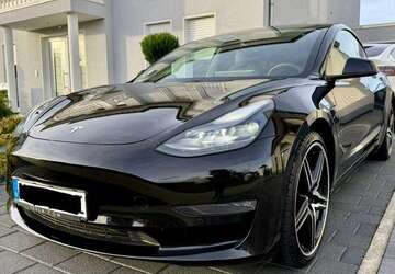 Tesla Model 3 124.000 km 26.790 &euro; Würselen, Stadt 52146