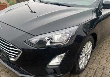 Ford Focus 154.000 km 8.999 &euro; würselen 52146