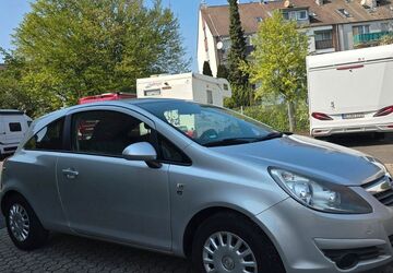 Opel Corsa 114.000 km 2.999 &euro; Aachen 52068