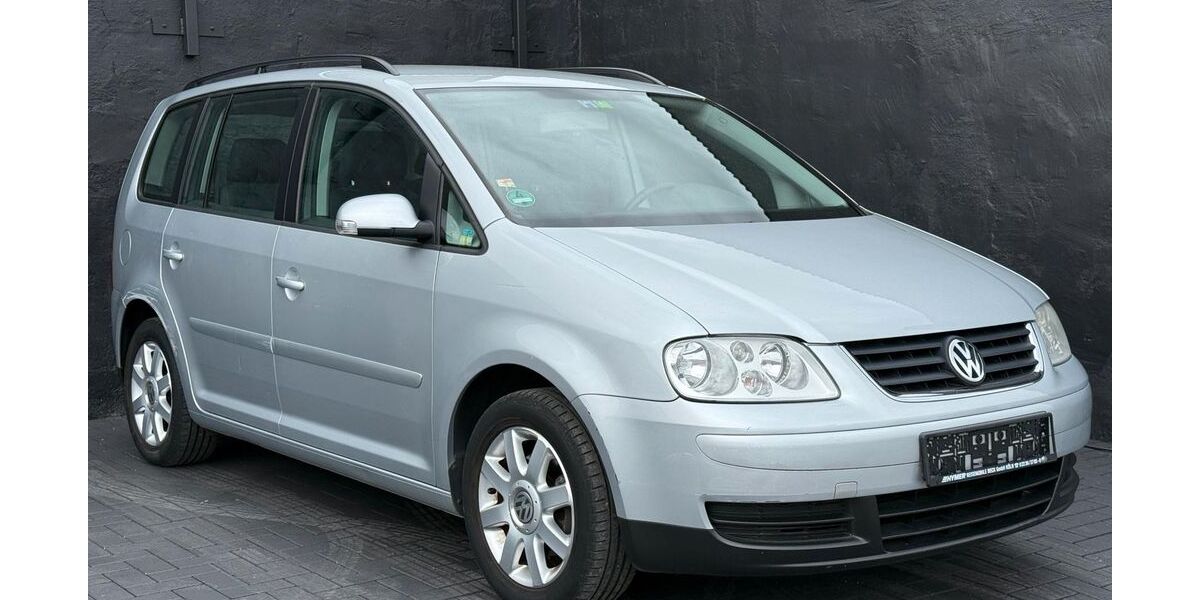 VW Touran 110.000 km 3.499 &euro; Euskirchen 53879