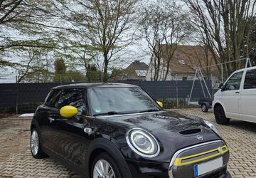 Mini Cooper SE 37.891 km 16.400 &euro; Würselen 52146