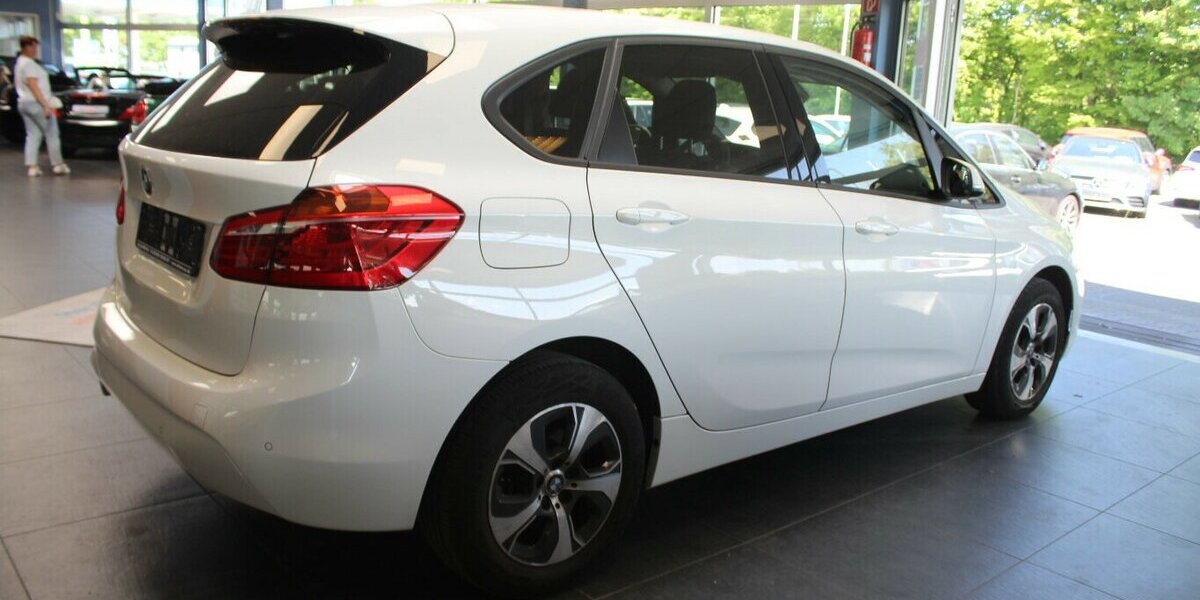 BMW 216 216i Active Tourer - Navi - SHZ - PDC - 1.HAND 61.830 km 15.480 &euro; Euskirchen 53881