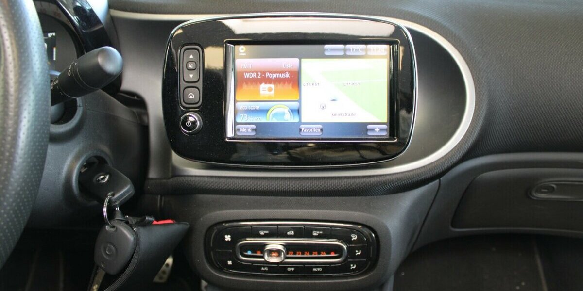 Smart ForTwo Cabrio Prime 65.400 km 14.980 &euro; Euskirchen 53881