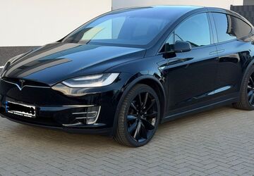 Tesla Model X 146.000 km 29.900 &euro; Düren 52353