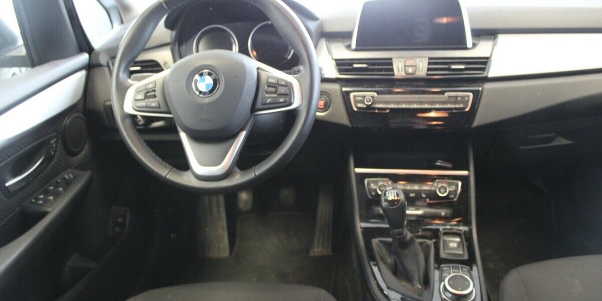 BMW 218 Gran Tourer Advantage 55.005 km 21.980 &euro; Euskirchen 53881