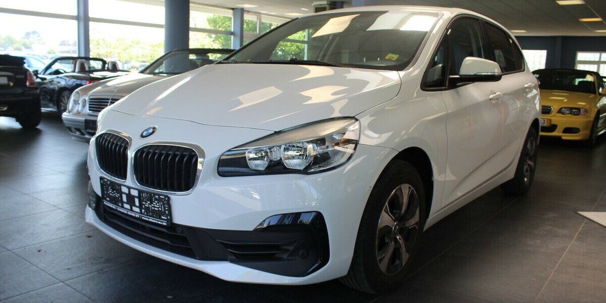 BMW 216 216i Active Tourer - Navi - SHZ - PDC - 1.HAND 61.830 km 15.480 &euro; Euskirchen 53881