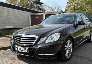 Mercedes-Benz E 200 287.000 km 6.500 &euro; Düren 52353