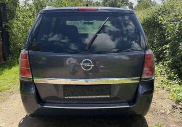 Opel Zafira 234.405 km 2.000 &euro; Düren, Stadt 52351