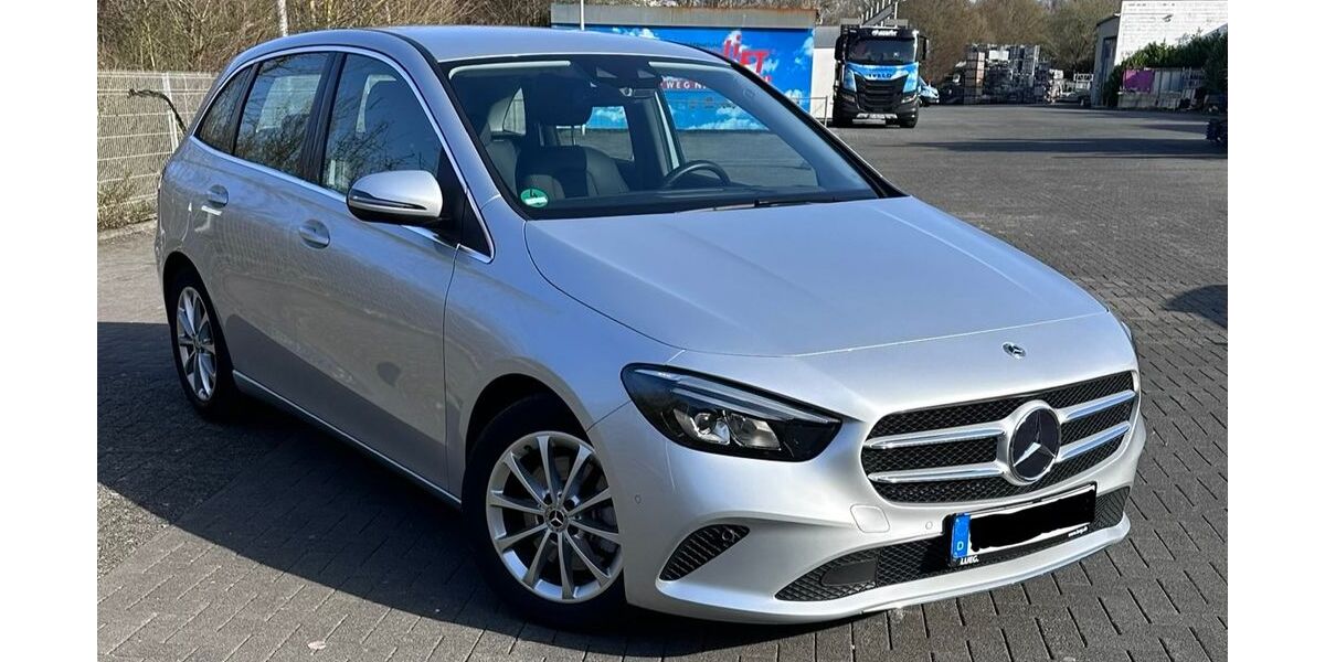 Mercedes-Benz 220 21.960 km 31.500 &euro; Aachen 52076