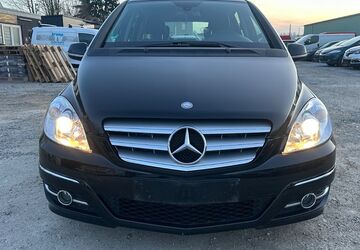 Mercedes-Benz B 180 250.000 km 3.790 &euro; Düren 52351