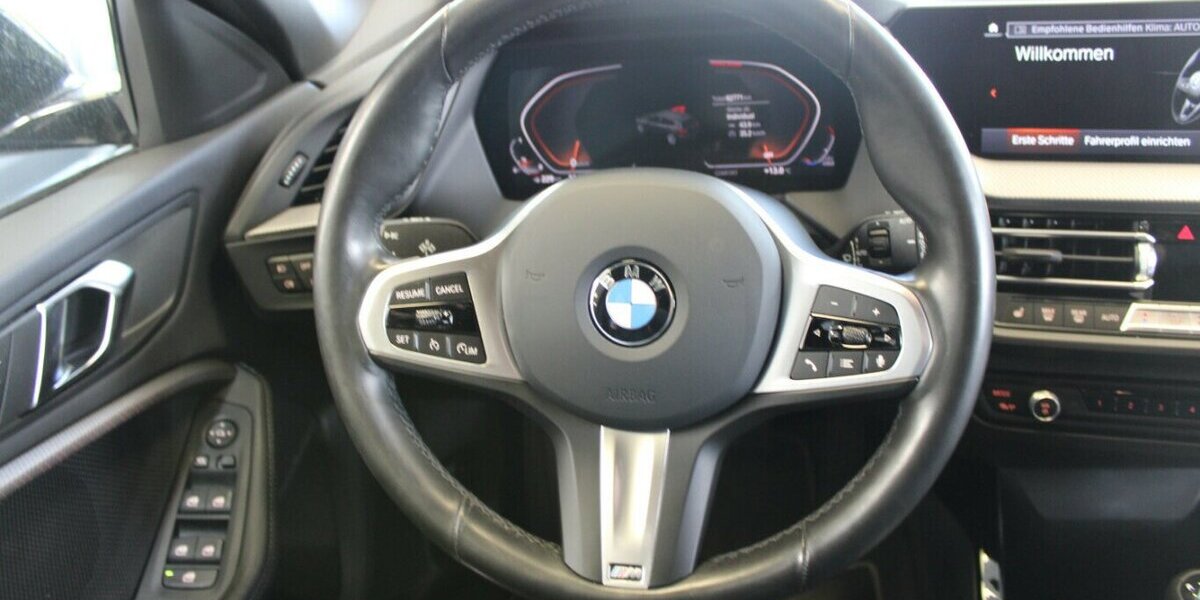 BMW 118 118i Sport Line 62.769 km 20.980 &euro; Euskirchen 53881