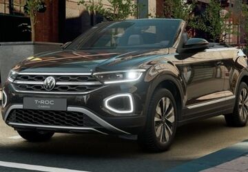 VW T-Roc 4.900 km 32.889 &euro; Baesweiler 52499