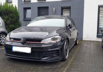 VW Golf 132.000 km 22.700 &euro; Düren 52351