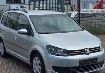 VW Touran 232.187 km 2.850 &euro; Düren 52353