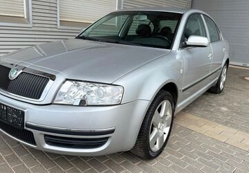 Skoda Superb 156.035 km 2.990 &euro; Düren 52349