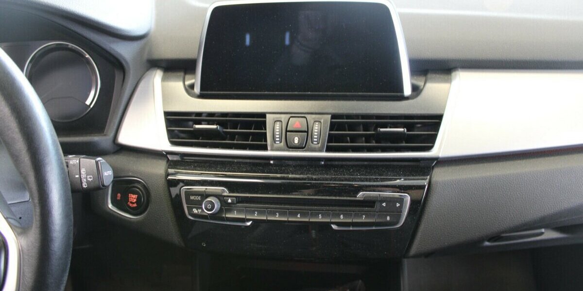 BMW 220 Gran Tourer Aut. Advantage 71.820 km 20.980 &euro; Euskirchen 53881