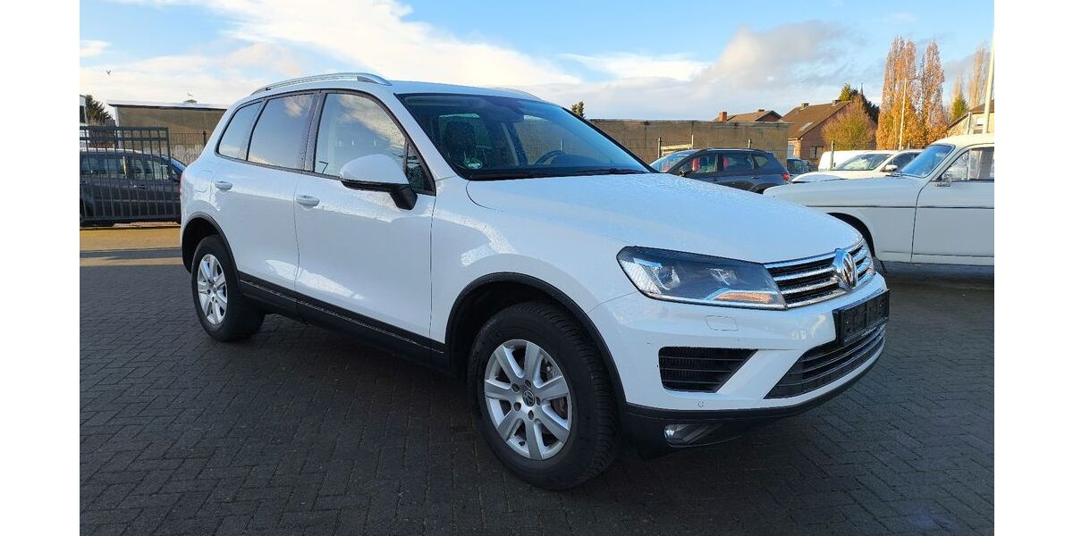 VW Touareg 133.098 km 23.899 &euro; Alsdorf (Nordrhein-Westfalen) 52477