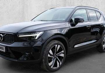 Volvo XC40 42.523 km 30.890 &euro; Aachen 52078