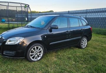 Skoda Fabia 134.684 km 2.950 &euro; Düren 52372