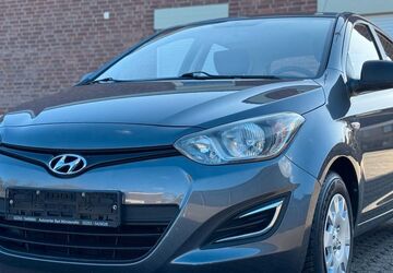 Hyundai i20 123.821 km 3.950 &euro; Düren 52349