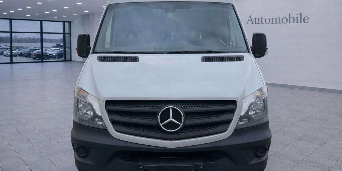Mercedes-Benz Sprinter 211.000 km 12.950 &euro; Düren 52351